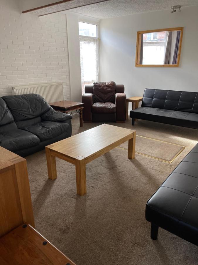 Spacious, Sleeps 17, 3 Bathrooms, Parking, Mansfield Exterior foto